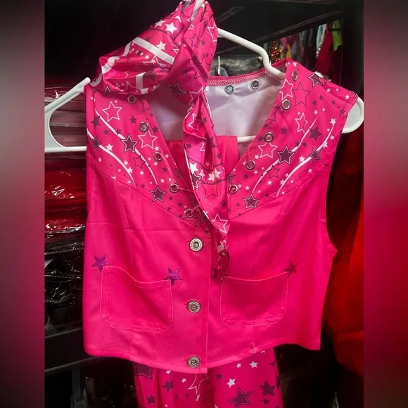 Cowgirl Costume - Picture 2 of 4